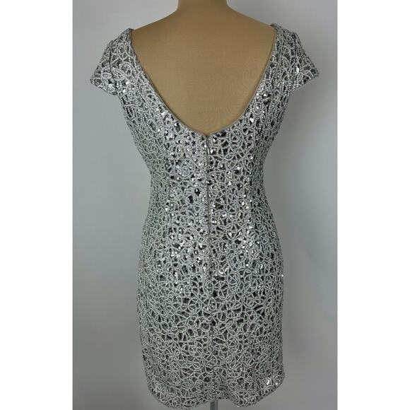 Adrianna Papell Size 8 Silver Sequin Lace Overlay Sheath Dress Holiday NYE Party - Picture 5 of 11